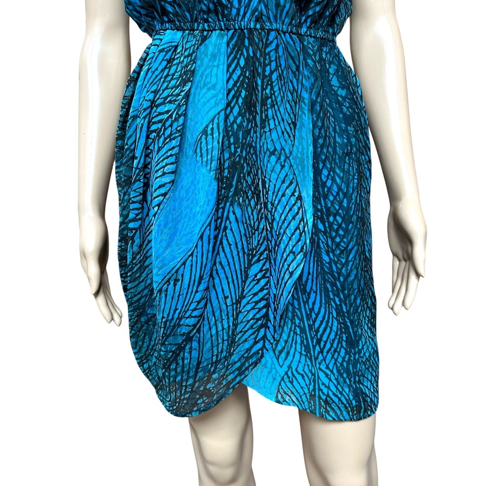 Bebe Blue Abstract Faux Wrap Draped Mini Dress Sleeveless Tulip Hem Airy Size XS - Picture 7 of 10